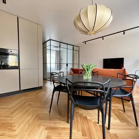 New Chic & Minimal Old Town Flat 公寓 库雷萨雷