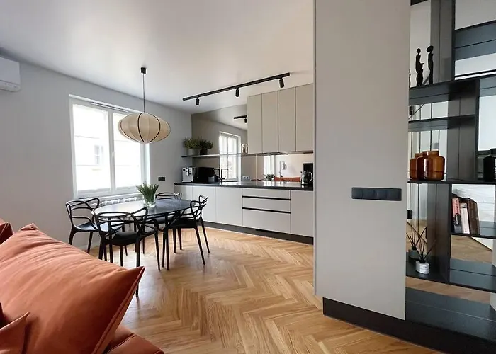 Apartamento New Chic & Minimal Old Town Flat *